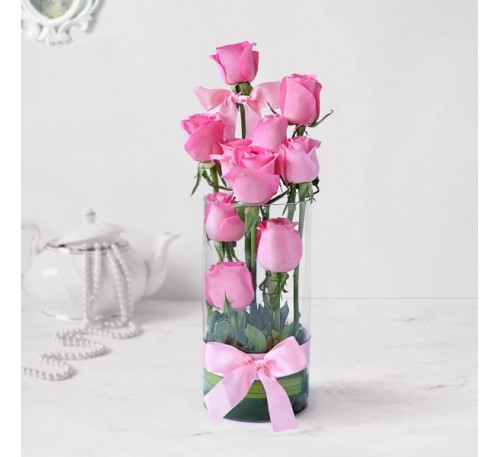 Exotic 10 Pink Roses in Vase Arrangement